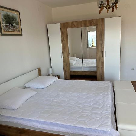 Spacious 2-Room Apartment With Beautiful Sea View Crikvenica Zewnętrze zdjęcie