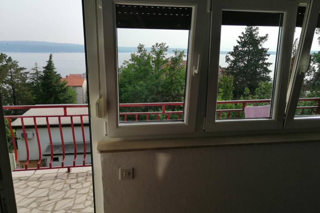 Spacious 2-Room Apartment With Beautiful Sea View Crikvenica Zewnętrze zdjęcie