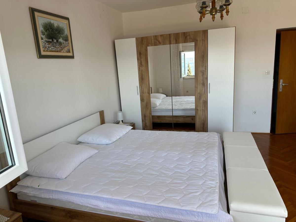 Spacious 2-Room Apartment With Beautiful Sea View Crikvenica Zewnętrze zdjęcie